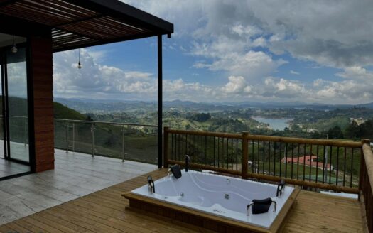 Guatapé La Sonadora 2-Bed Luxury House in Montecielo – MLS 250155