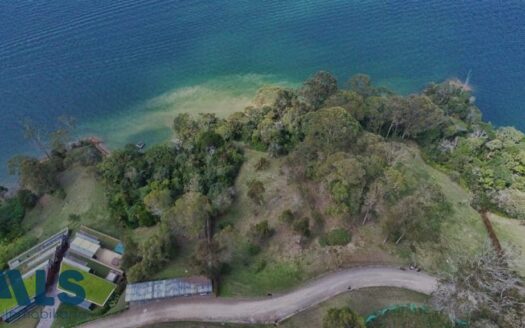 Guatapé Los Naranjos Lot with Panoramic Views – MLS 254296